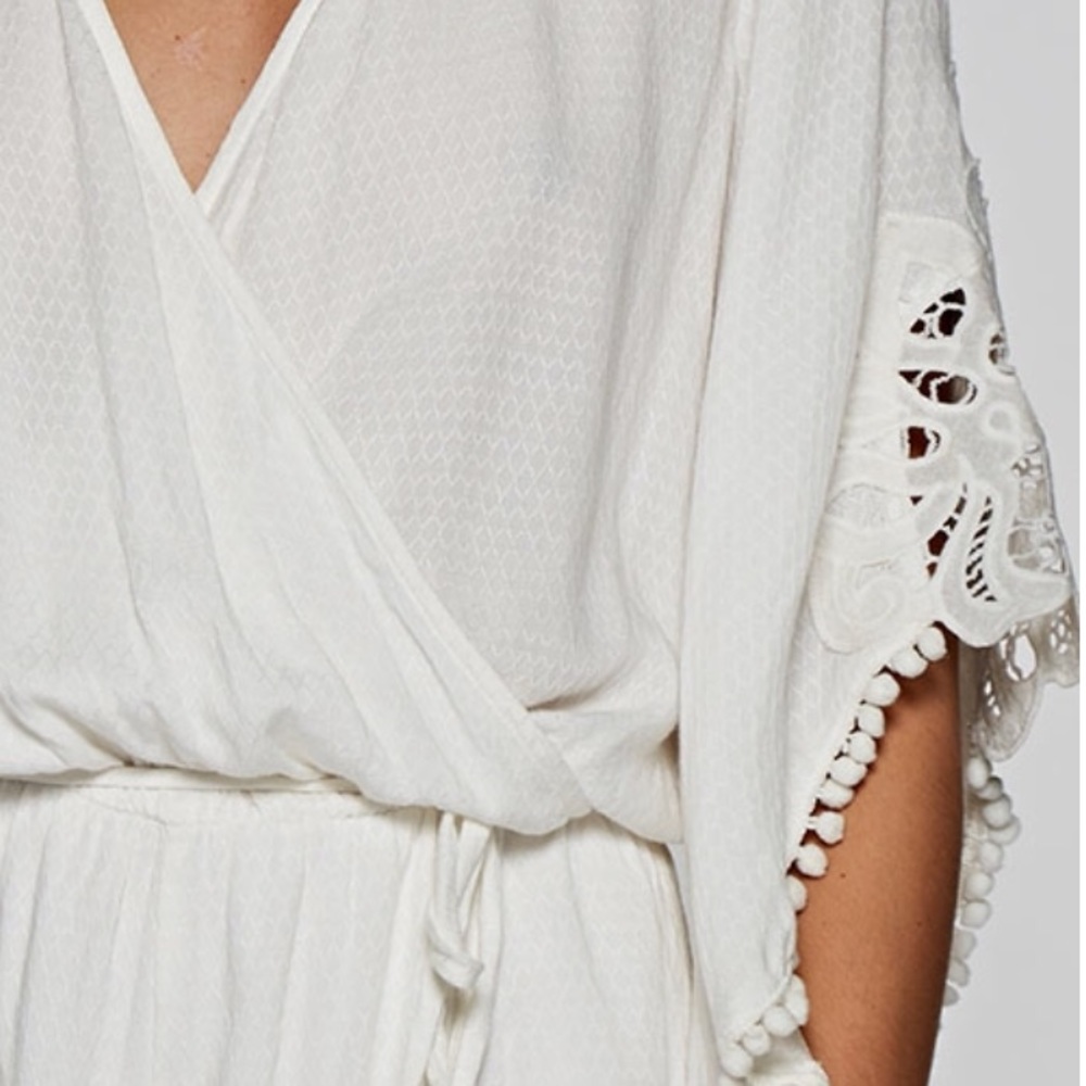💝 New Arrivals ! Laser Cut Embroidered Romper - Picture 3 of 7